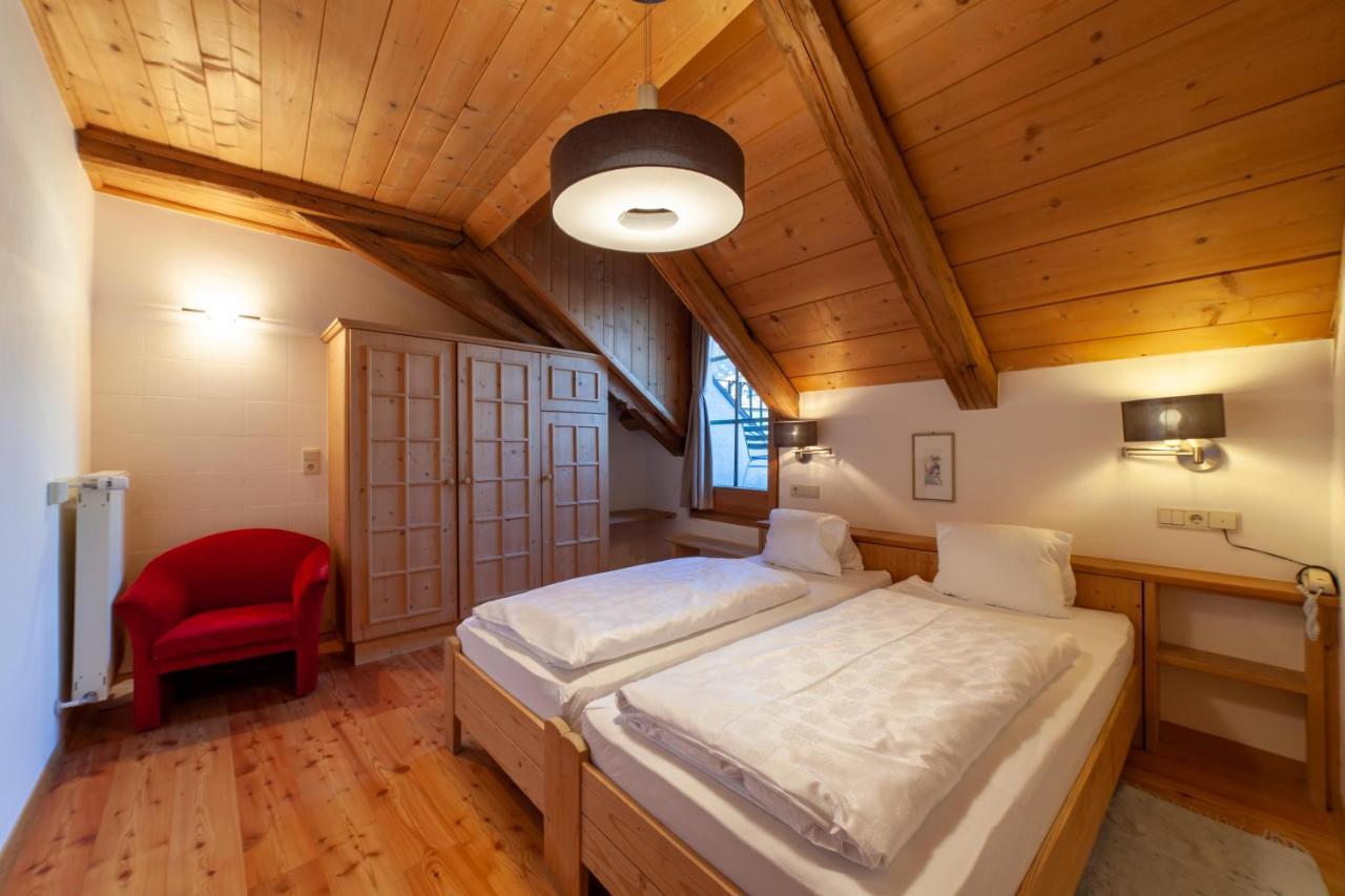 Hotel Greif Malles Venosta Extérieur photo