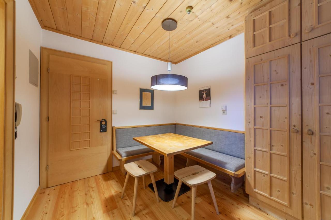 Hotel Greif Malles Venosta Extérieur photo