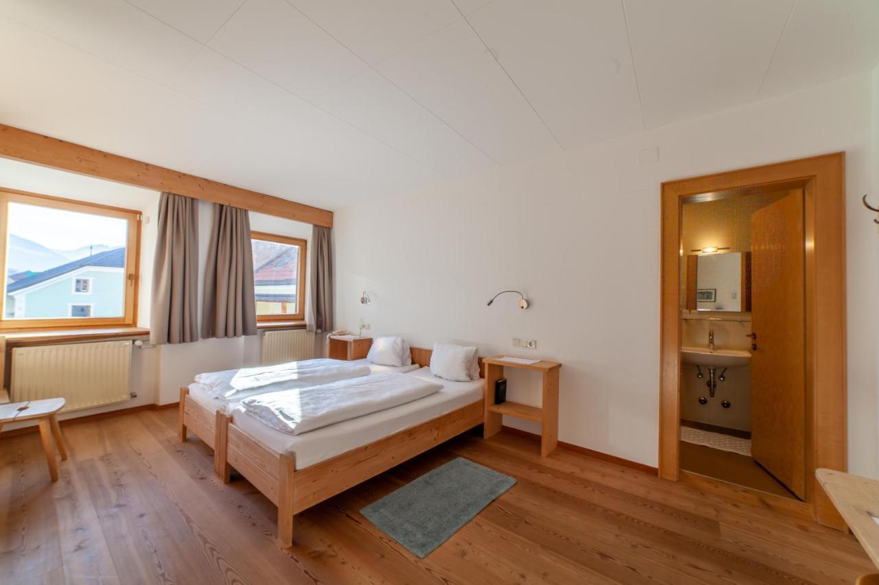 Hotel Greif Malles Venosta Extérieur photo