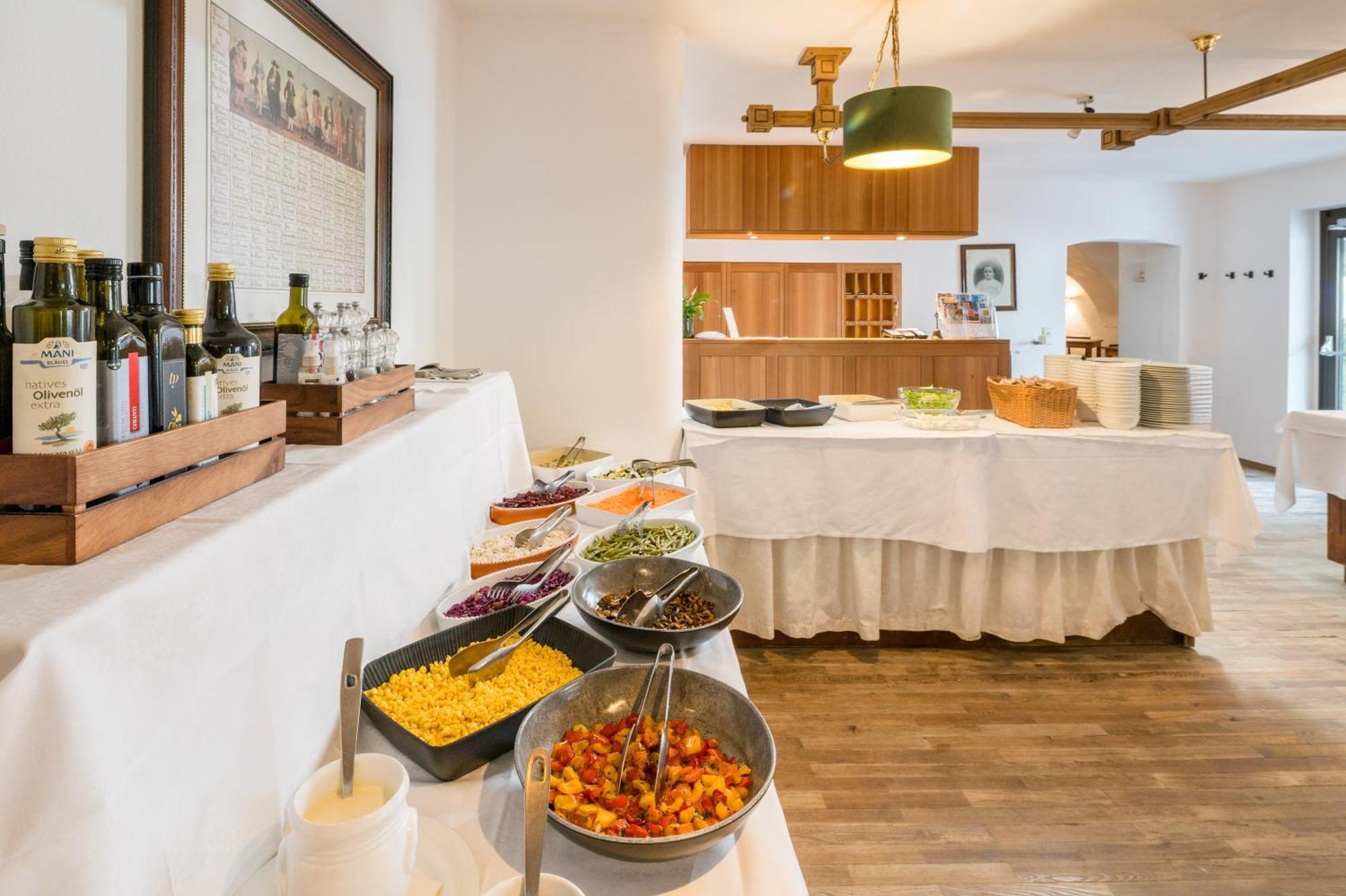 Hotel Greif Malles Venosta Extérieur photo